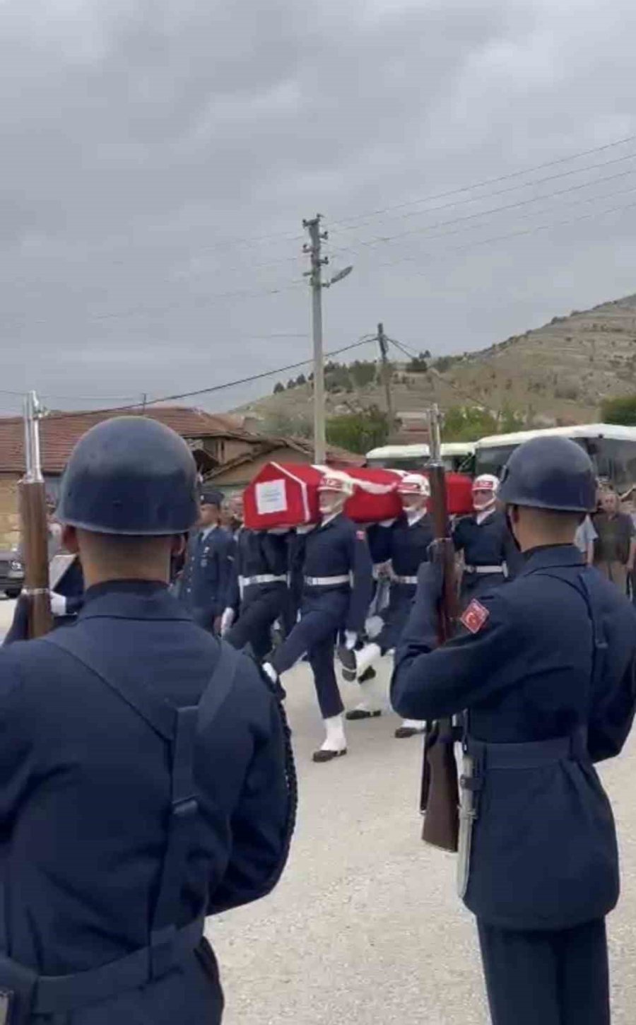 Kıbrıs Gazisi Askeri Törenle Son Yolculuğuna Uğurlandı