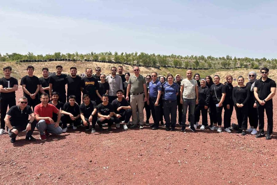 Kmü’de Güvenlik Ve Koruma Programı Öğrencilerine Silah Ve Atış Eğitimi Verildi