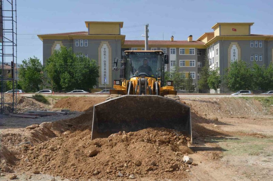 Ereğli Belediyesi Şehre Yeni Yollar Kazandırıyor