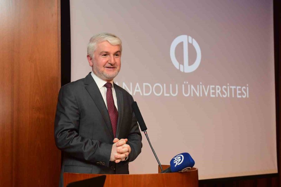 ‘ulusal Uzay Mevzuatı Konferansı’ Anadolu Üniversitesi’nde Düzenlendi