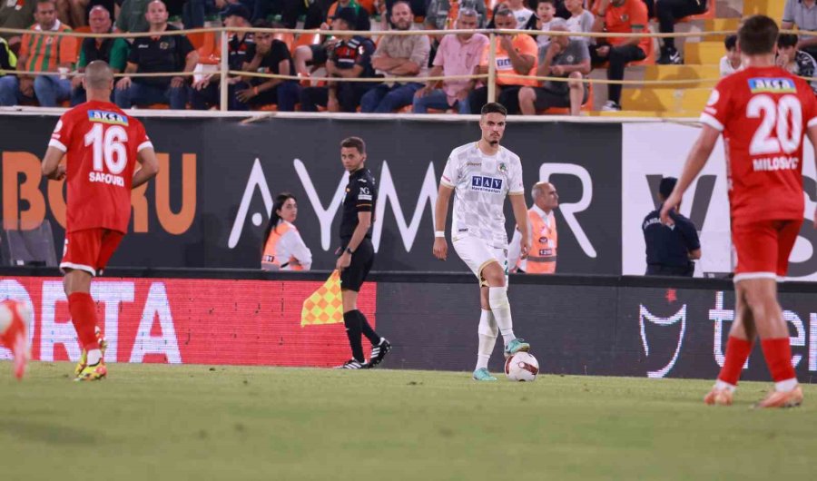 Trendyol Süper Lig: Alanyaspor: 1 - Antalyaspor: 1 (maç Sonucu)