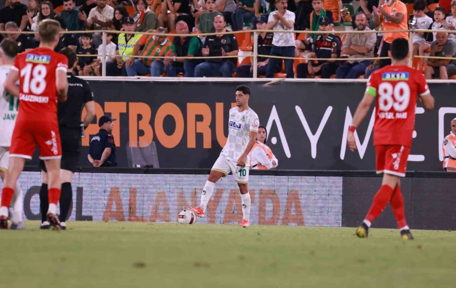 Trendyol Süper Lig: Alanyaspor: 1 - Antalyaspor: 1 (maç Sonucu)