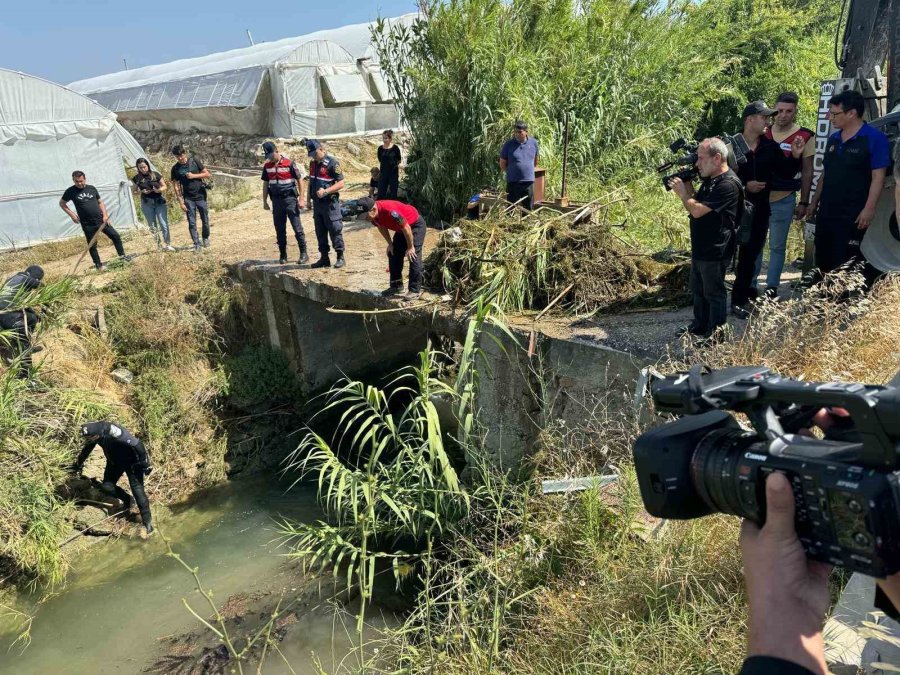 Dereye Uçan Tofaş Otomobilin Koltuğu 1, Kaybolan Genç Kadının Cesedi İse 2 Kilometre Uzaklıkta Bulundu