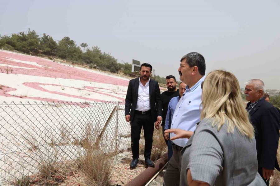 Mersin’in Simgesi Haline Gelen Dev Türk Bayrağı Bakıma Alınıyor