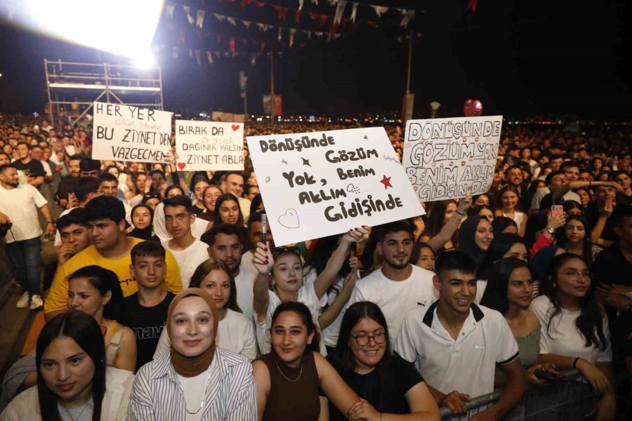 Festivale Türk-yunan Dostluğu Damga Vurdu