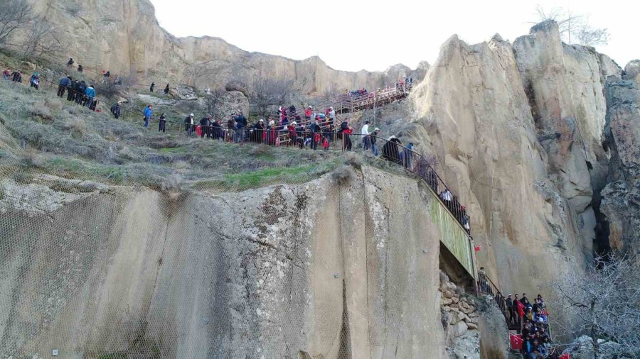 Eşsiz Doğa Harikası Ihlara Vadisi Ziyaretçilerini Ağırlıyor