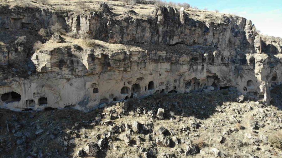 Eşsiz Doğa Harikası Ihlara Vadisi Ziyaretçilerini Ağırlıyor