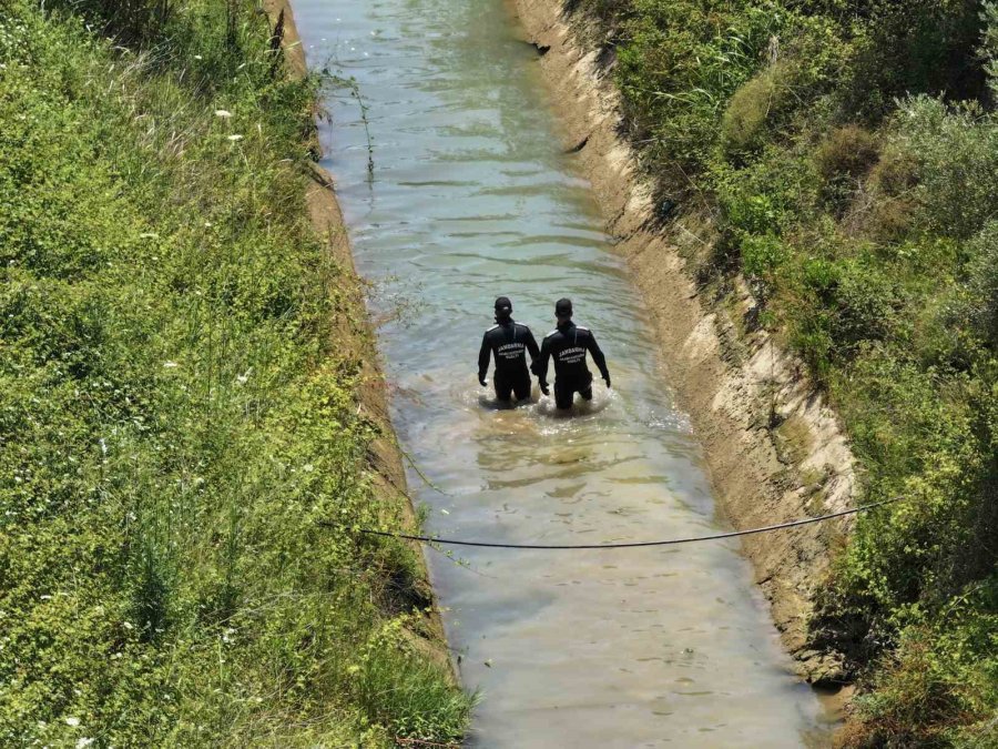 Antalya’da Sulama Kanalına Uçan Araçtaki Kayıp Çocuğun Cansız Bedenine Ulaşıldı