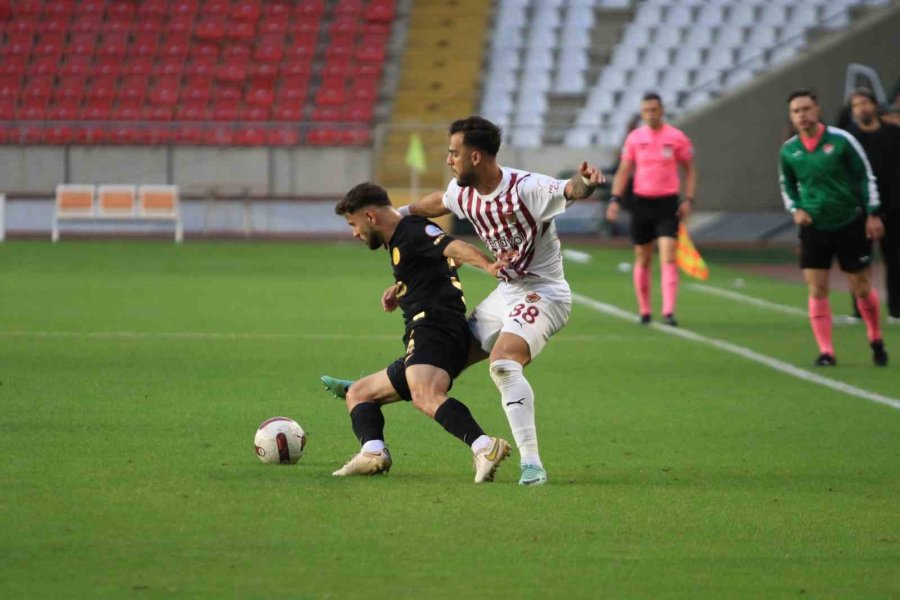 Trendyol Süper Lig: Hatayspor: 1 - Çaykur Rizezpor: 0 (ilk Yarı)