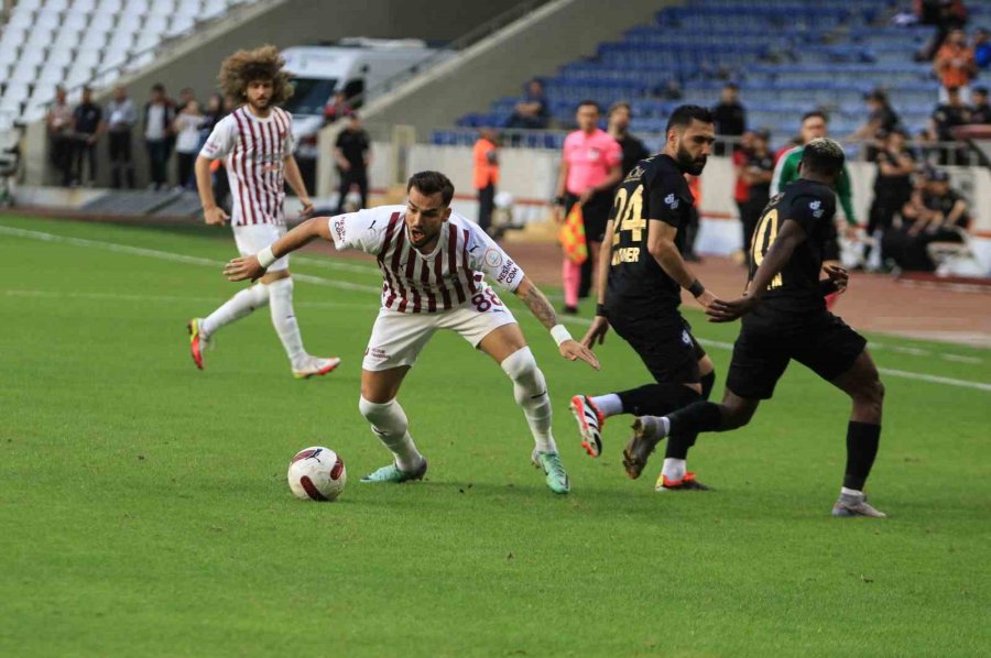 Trendyol Süper Lig: Hatayspor: 1 - Çaykur Rizezpor: 0 (ilk Yarı)