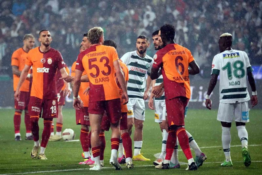 Trendyol Süper Lig: Konyaspor: 1 - Galatasaray: 3 (maç Sonucu)