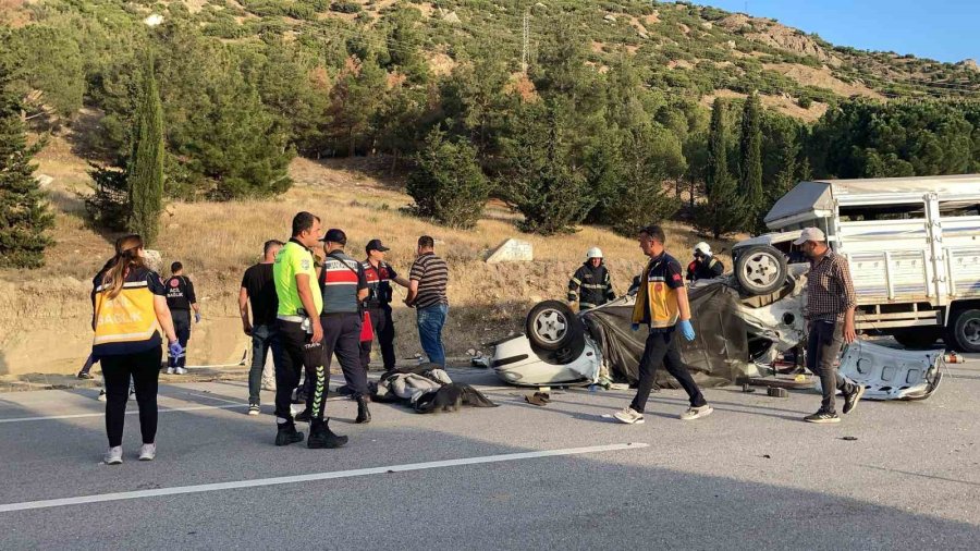 Burdur’da Feci Kaza: 3 Ölü, 2 Yaralı