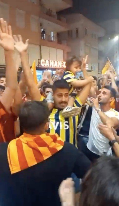 Antalya’da Kutlamalara Damga Vuran Dostluk Görüntüsü