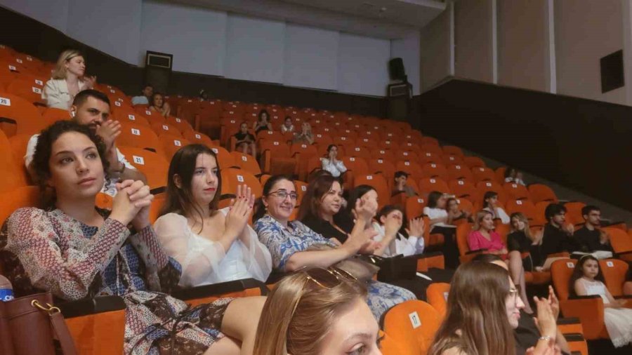 Akdeniz Üniversitesi Piyano Öğrencileri Festivali Düzenlendi