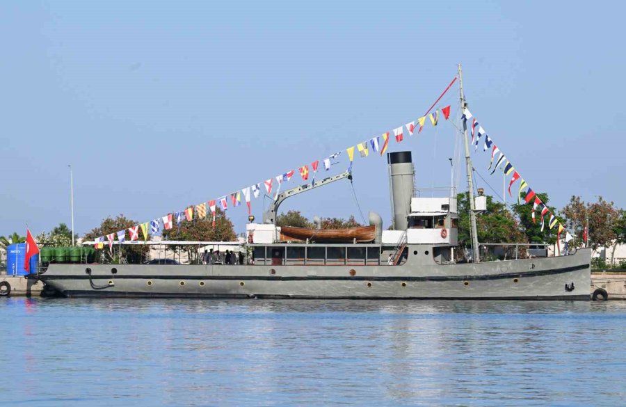 Nusret Mayın Gemisi Antalya Limanı’nın Onur Konuğu Oldu