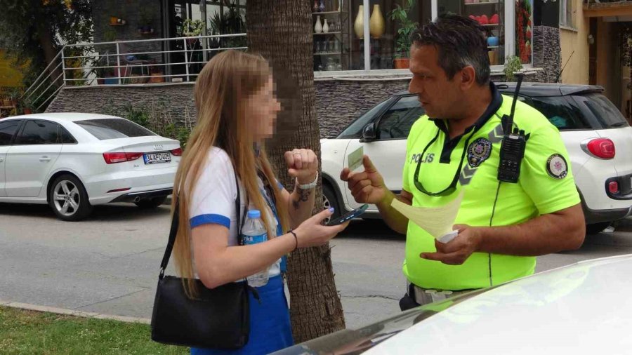 İki Otomobil Çarpıştı, Alkollü Çıkan Litvanyalı Sürücünün Ehliyetine El Konuldu