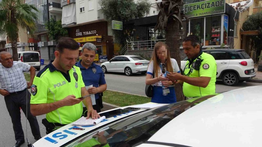 İki Otomobil Çarpıştı, Alkollü Çıkan Litvanyalı Sürücünün Ehliyetine El Konuldu