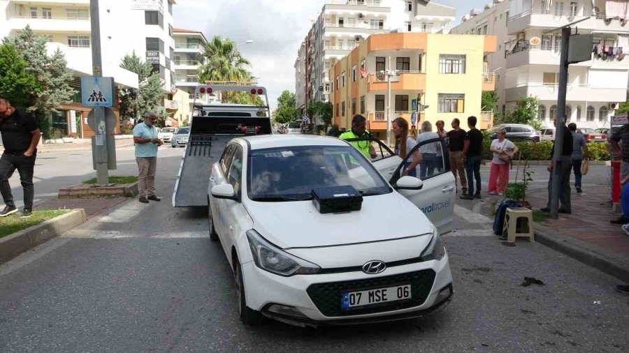 İki Otomobil Çarpıştı, Alkollü Çıkan Litvanyalı Sürücünün Ehliyetine El Konuldu