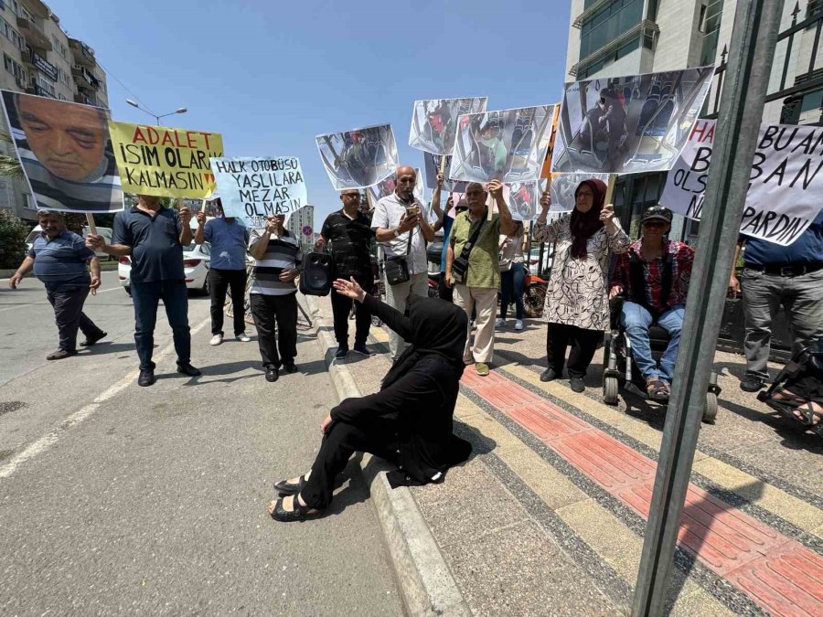 Mersin’de Yaşlı Çiftin Otobüste Darp Edilmesine İlişkin Dava Öncesi Yakınlarından Eylem