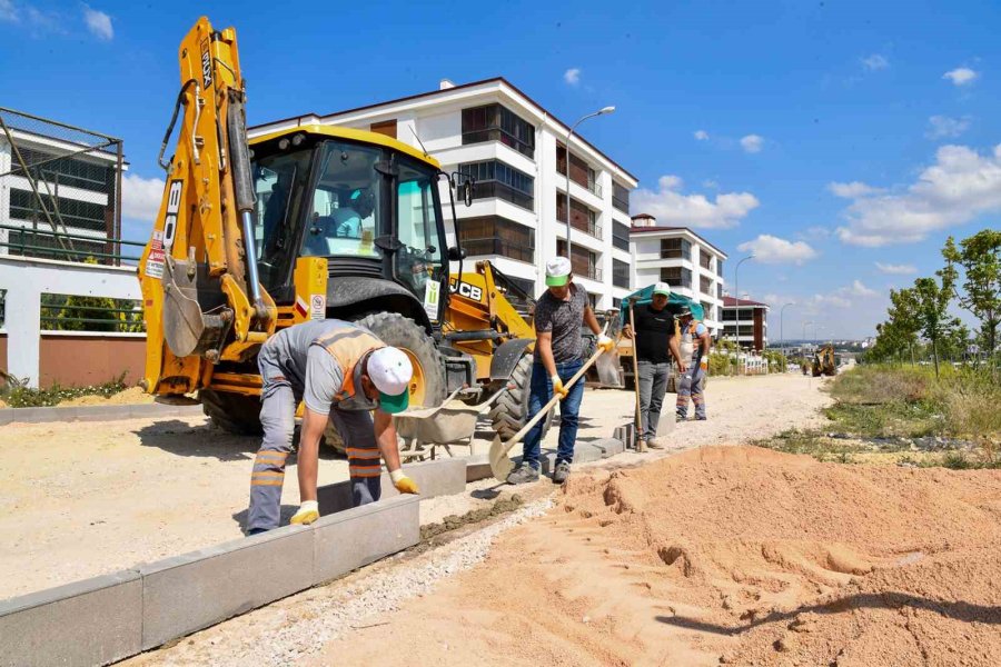 Tepebaşı’nda Üstyapı Çalışmaları Sürüyor