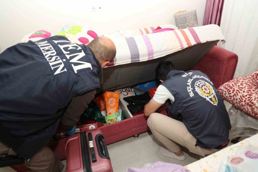 Mersin’de Müstehcen Yayın Operasyonu: 10 Gözaltı