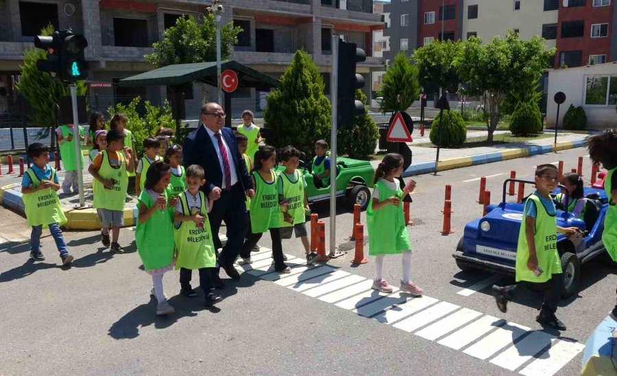 10 Bin Çocuğa Trafik Eğitimi