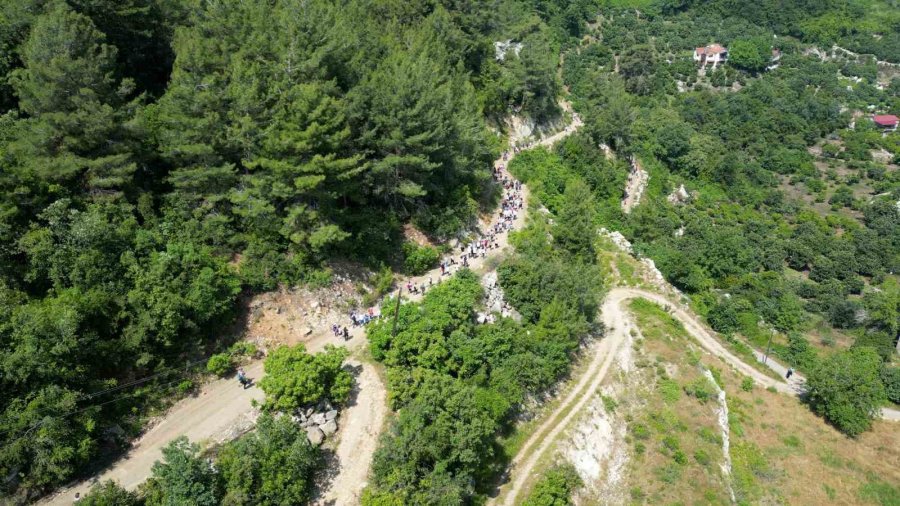 Vatandaşlar Doğa Yürüyüşünde Buluştu