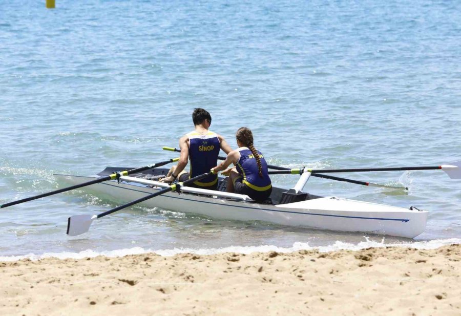 Manavgat’ta Deniz Küreği Çoşkusu Yaşandı