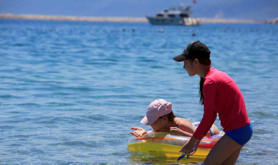 Antalya’da Ani Sıcaklık Artışı Termometreleri Çıldırttı