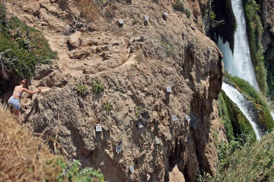 Turistlerin "yasak Aşkı" Düden Şelalesi