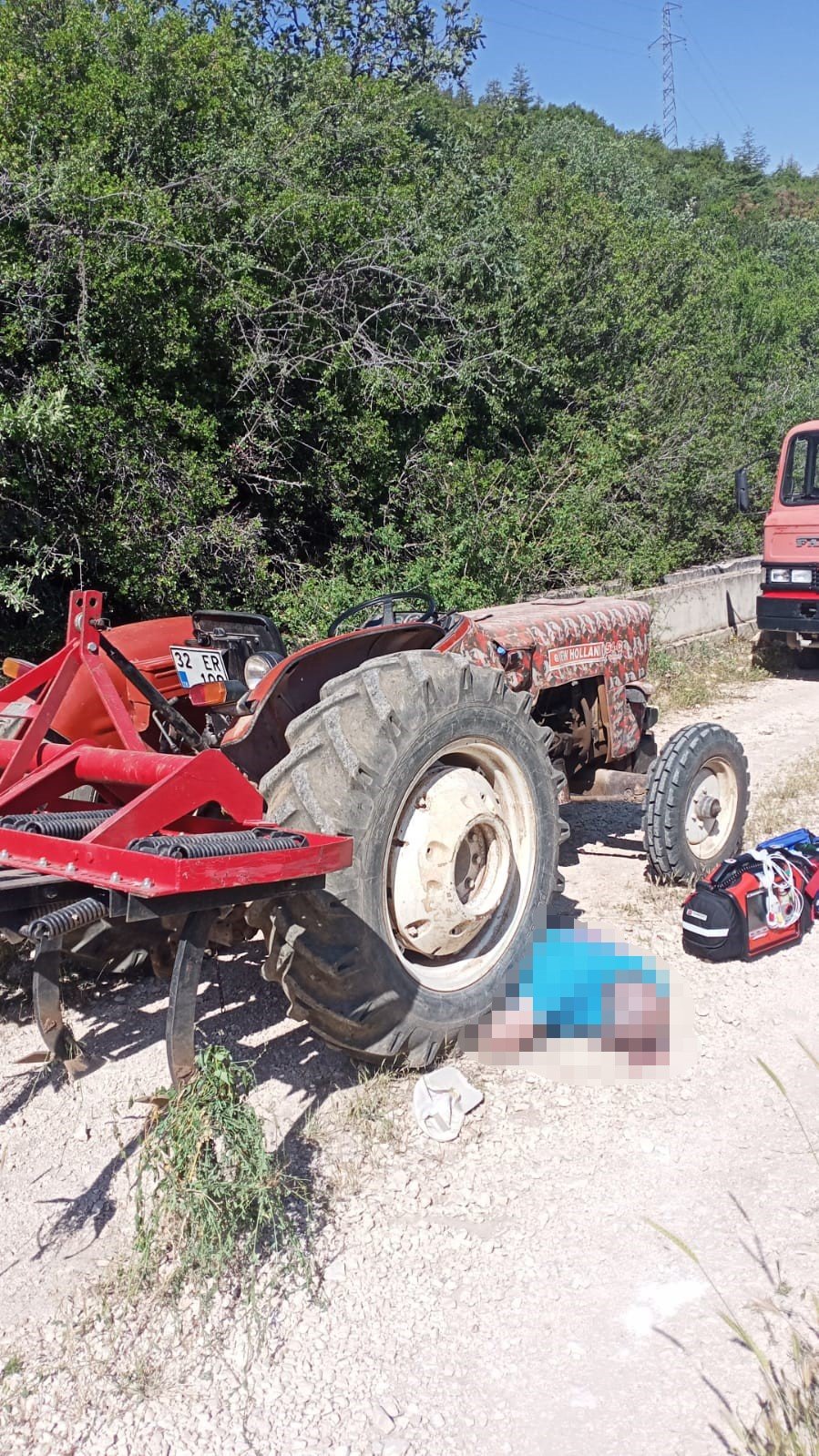 Hareket Halindeki Traktörden Düşerek Hayatını Kaybetti