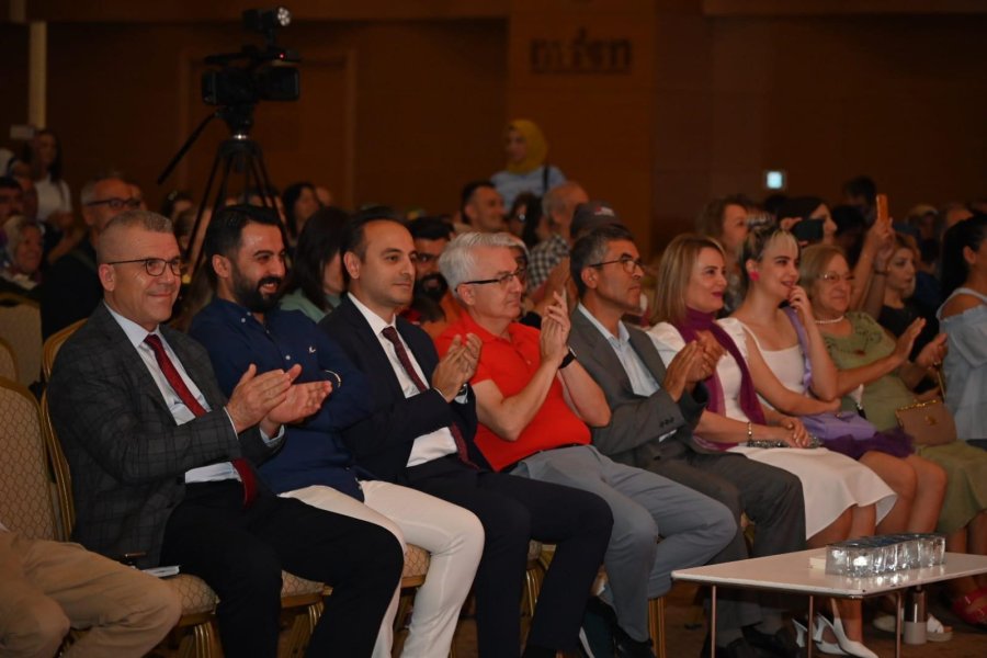 Erenköy Nasreddin Hoca Kreşinde Mezuniyet Sevinci Yaşandı