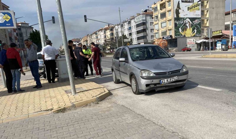 Elektrikli Bisiklet İle Otomobil Çarpıştı: 1 Yaralı