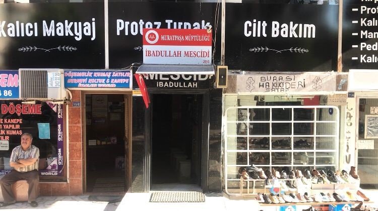 Mescitten Çıkan Adamı Topuğundan Vurdu