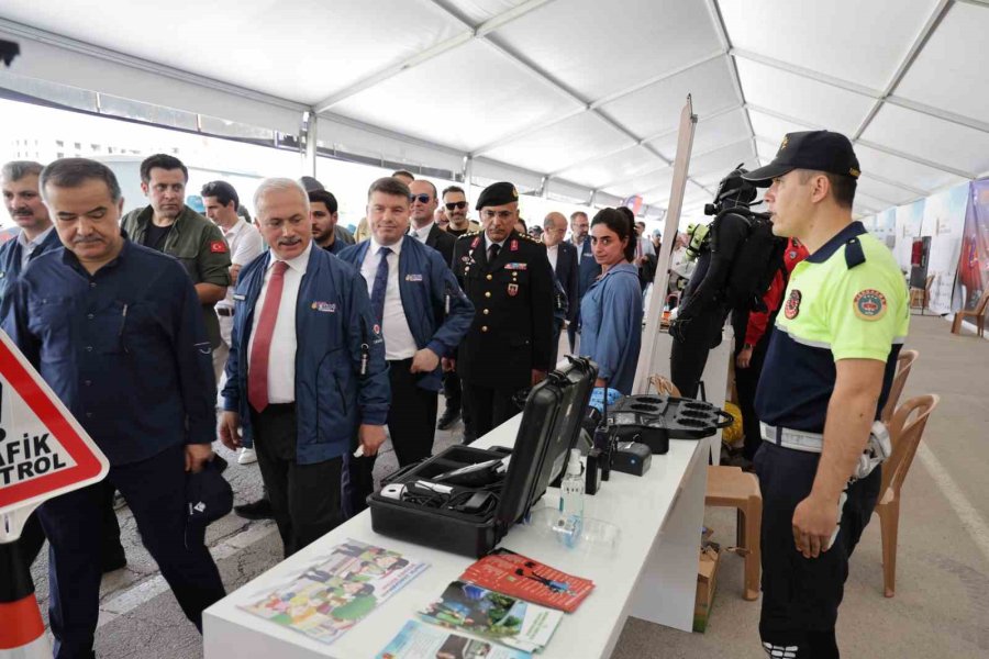 Aksaray’da Bilim Festivali Coşkuyla Başladı