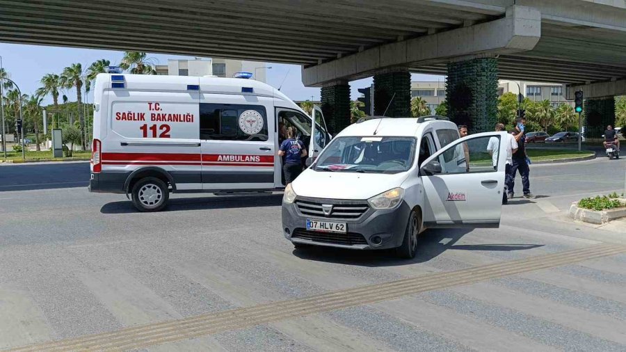 Kazaya Giden Ambulans Kaza Yaptı