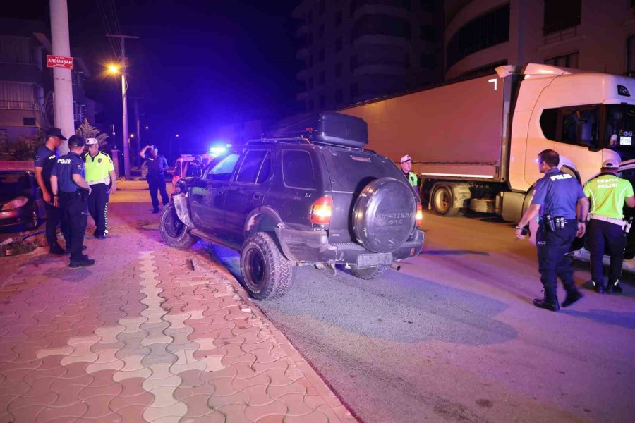 Polisleri Saydı, "güvendeyiz" Deyip Gitti