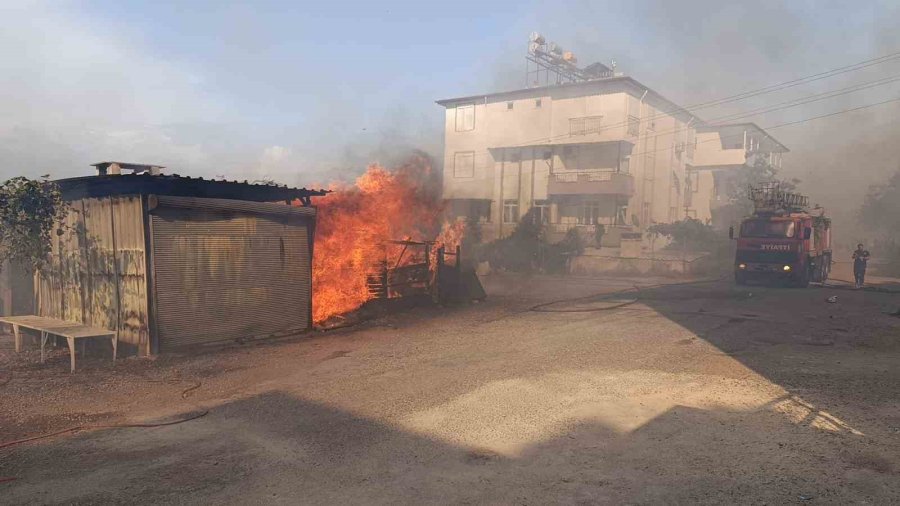 Hurda Yakmak İsterken, Mahalleyi Ateşe Verdiler