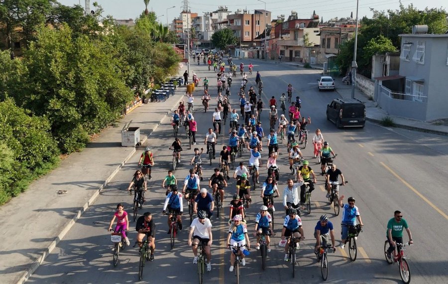 Tarsus’ta ’temiz Bir Çevre İçin’ Pedal Çevirdiler