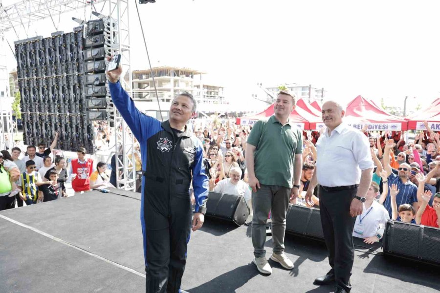 Aksaray Bilim Festivali’nde Alper Gezeravcı Rüzgarı