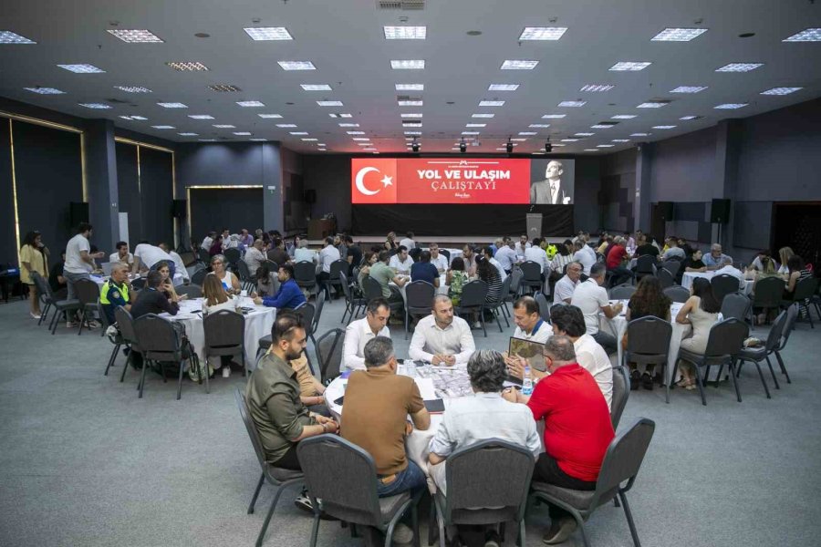 Mersin’de ’yol Yapım Ve Ulaşım Çalıştayı’ Gerçekleştirildi