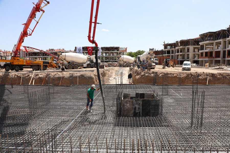 Karatay’ın 600 Dairelik 44. Konut Hamlesinde Temeller Atıldı