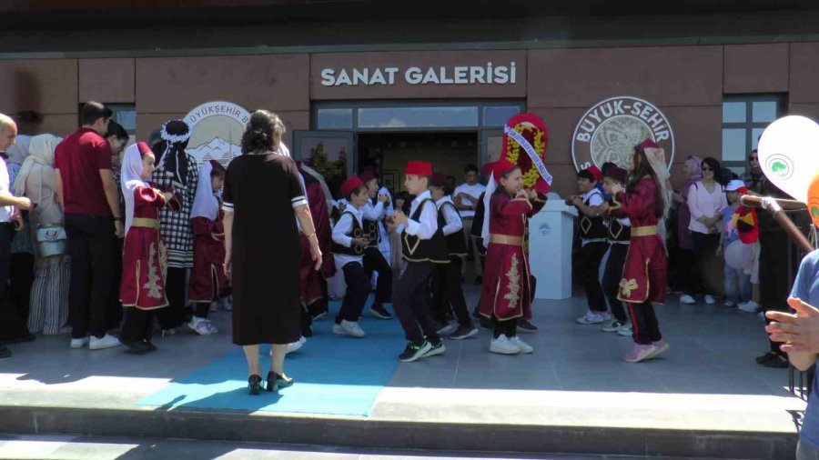 Minikler ‘iyilikle’ Engelleri Aştı, Öğretmenleri Gözyaşlarını Tutamadı