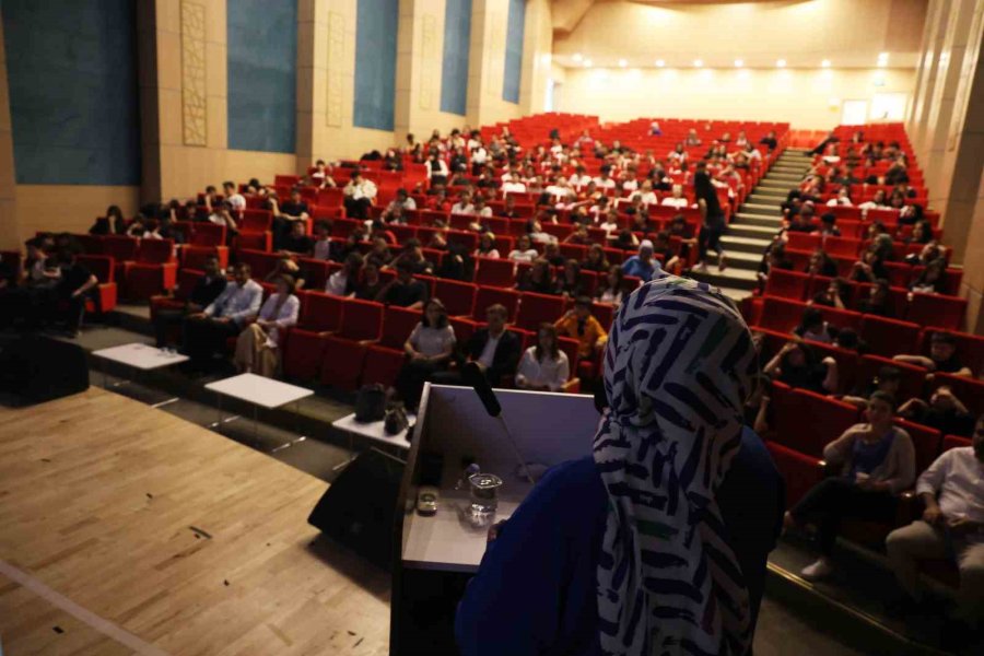 Sosyal Medyadan Aşılanan ’masum Görünümlü’ Tehlike