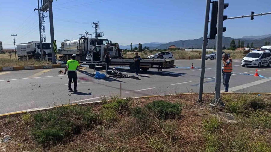 Pikap İle Çarpışan Motosiklet Sürücüsü Hayatını Kaybetti