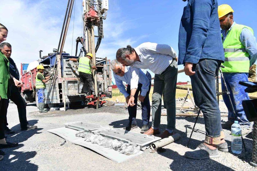 Başkan Büyükkılıç, Mikrobölgeleme Çalışmalarına Katıldı