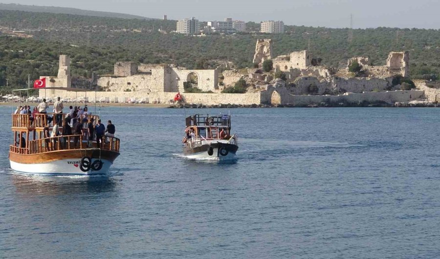 Unesco’nun Kalıcı Listesine Aday Kızkalesi, Müzik Ve Tantuniyle Buluştu