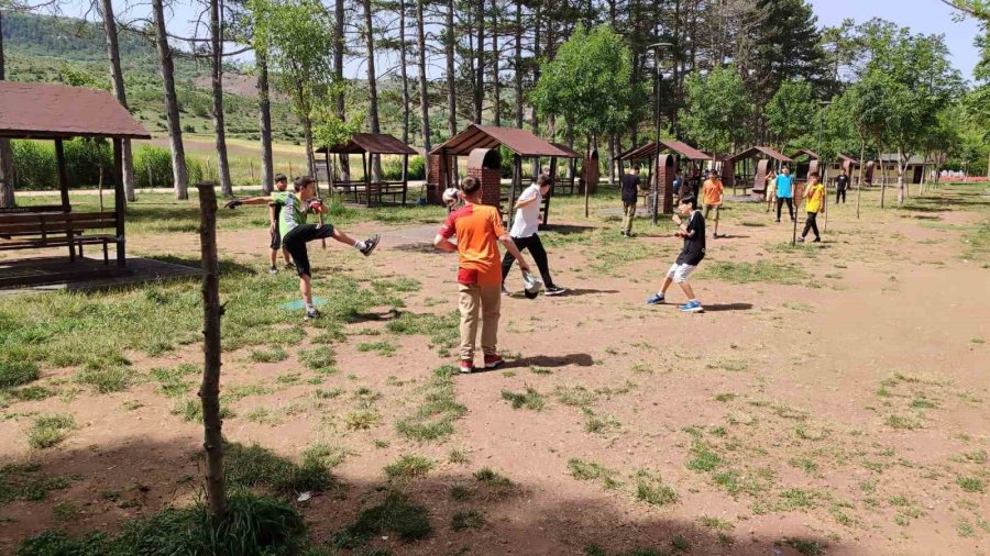 Odunpazarı Belediyesi Lgs Atölyesi Öğrencileri Ragülatör’de Piknik Yaparak Stres Attı