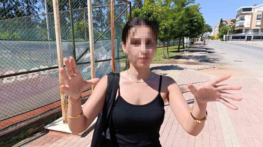 Spordan Dönen Genç Kız "sapık Var" Diye Bağırınca Şüpheli, Vatandaşlar Tarafından Yakalanıp Polise Teslim Edildi