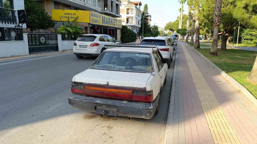 Göz Göre Göre Gelen Kazada Genç Kız Yaralandı